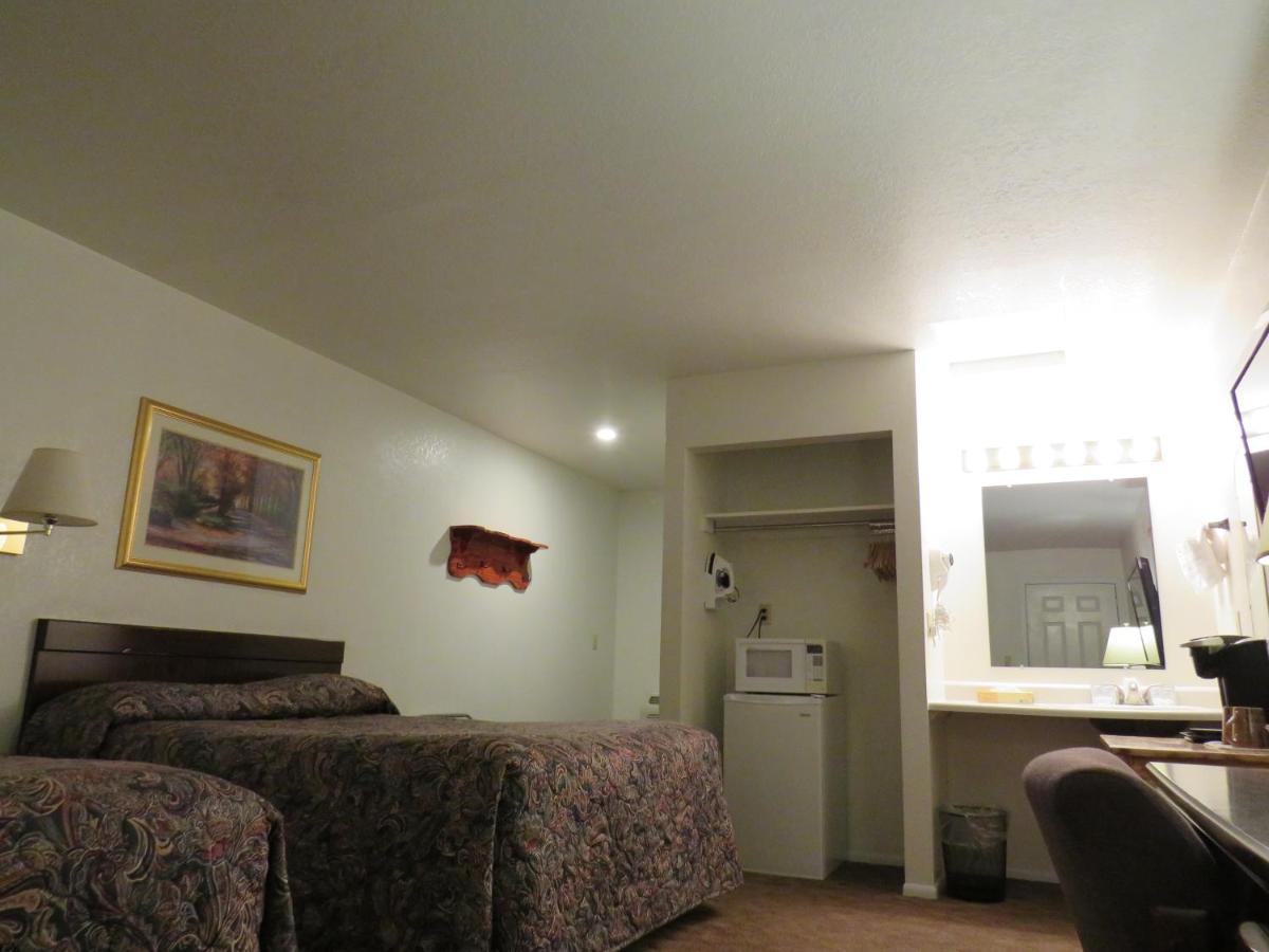 Rim Rock Motel Альтурас Екстер'єр фото