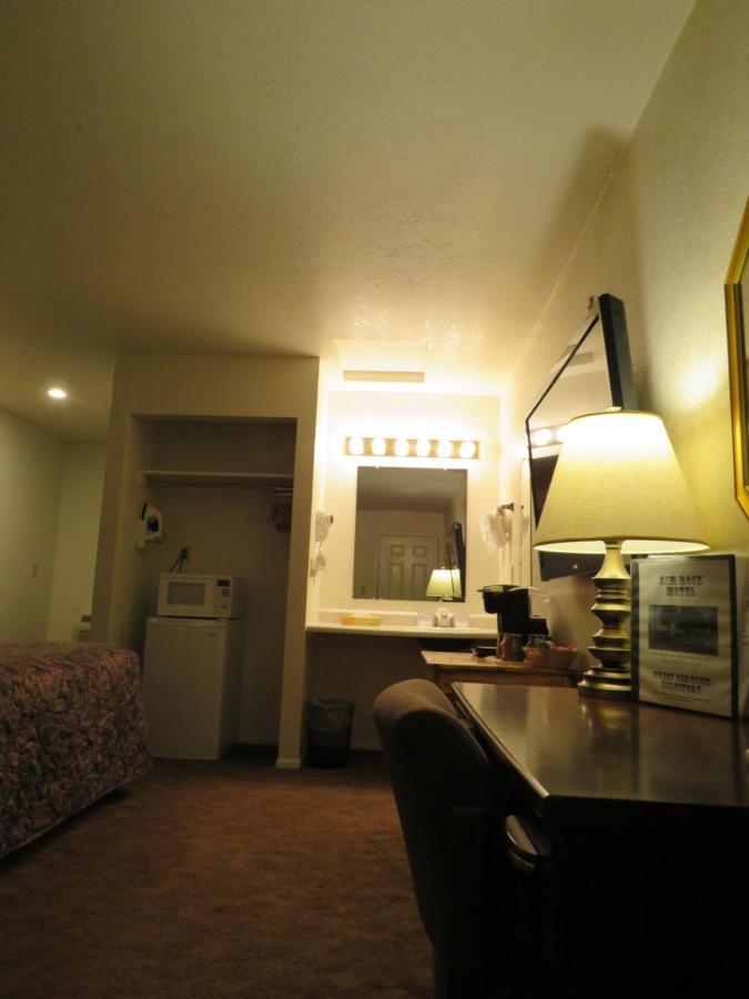 Rim Rock Motel Альтурас Екстер'єр фото